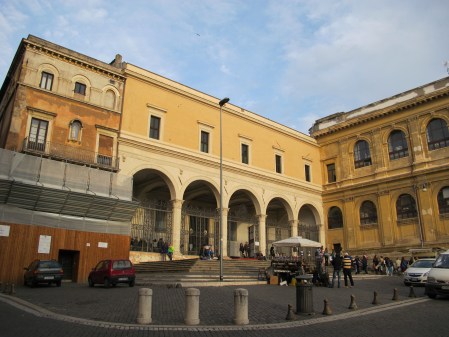 San_pietro_in_vincoli,_esterno