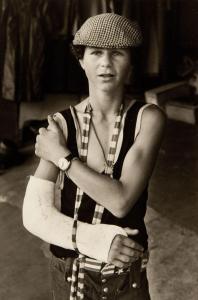 busch_glenn-boy_with_a_broken_arm~OM41d300~10695_20100921_NULL_448