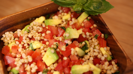 Tomatoe-and-Avocado-Salad-with-Wholegrain-Recipe